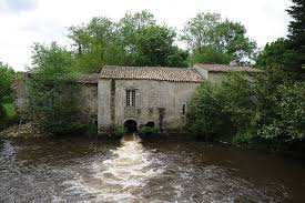 MOULIN DE TIQUETORTE MOULIS