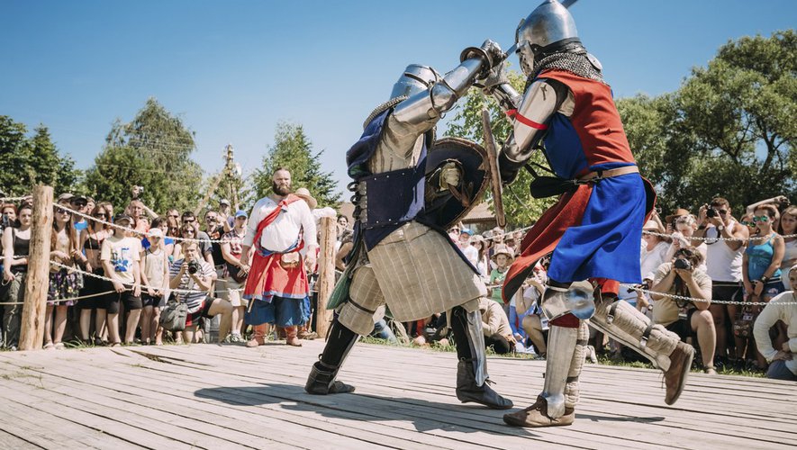 ANTENNE NÎMES FÊTE DE LA ST LOUIS € AIGUES MORTES