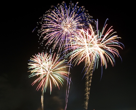 Feu d'artifice ( + bal) à Bourg Blanc