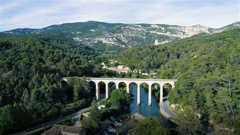 balade rando vers fontaine de vaucluse