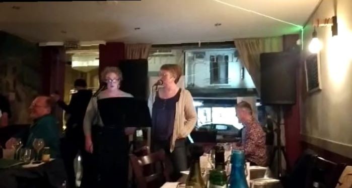 KARAOKE AU PIANO ET RESTO