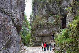 PIQUE NIQUE  FRAICHEUR GROTTES DE ST CHRISTOPHE