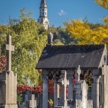 Visite guidée Loverchy: le cimetière jardin