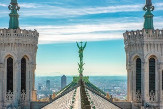 Conférence  au Musée  Lugdunum : Un forum pour Lyon ? Les fouilles récentes sur l'éperon de Fourvière  .