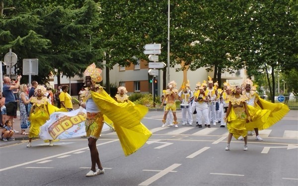 Fête nationale  avec défilé festif