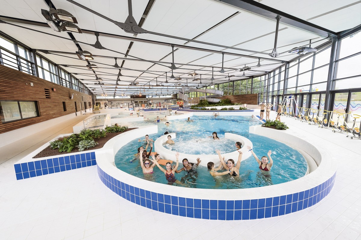 Piscine sauna hammam et jacuzzi à Palaiseau